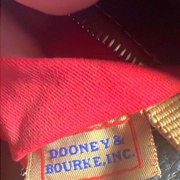 Dooney & Bourke Small Lexington Black Pebbled Grain Leather Tote - COA - EUC - Picture 11 of 13